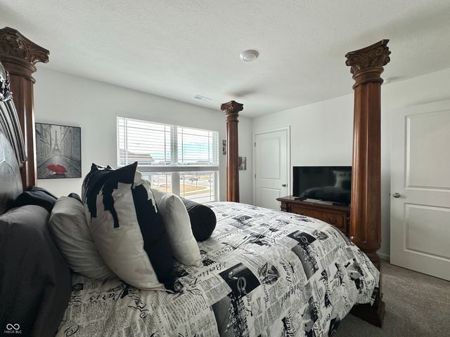 2698 Nampa Drive, Whitestown, IN 46075