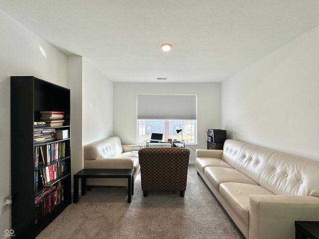 2698 Nampa Drive, Whitestown, IN 46075