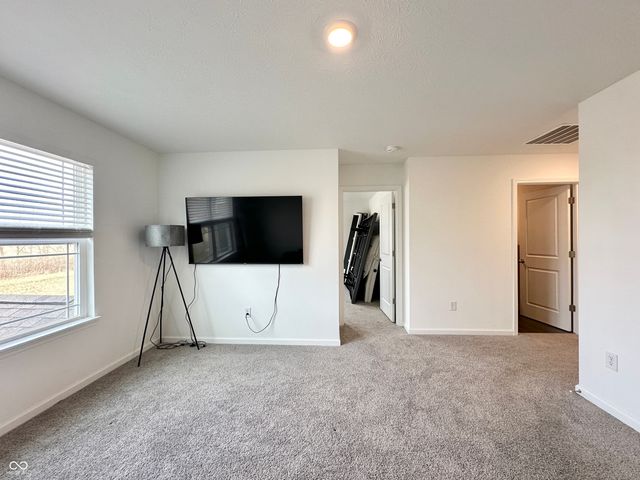 2698 Nampa Drive, Whitestown, IN 46075