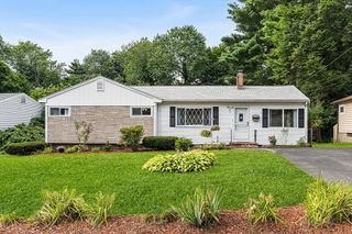 17 Lilian Rd, Framingham, MA 01701