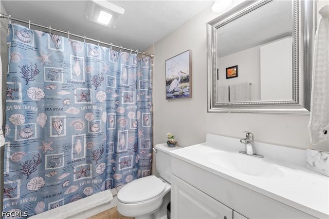 8565 Charter Club CIR 6, Fort Myers, FL 33919