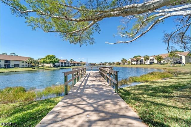 8565 Charter Club CIR 6, Fort Myers, FL 33919