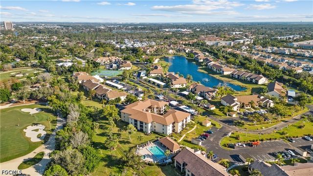 8565 Charter Club CIR 6, Fort Myers, FL 33919