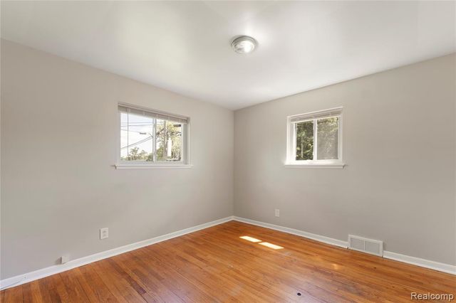 6869 Buhr Street, Hamtramck, MI 48212