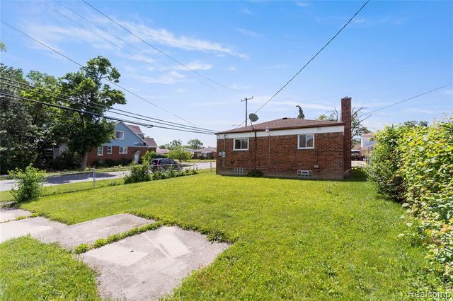 6869 Buhr Street, Hamtramck, MI 48212