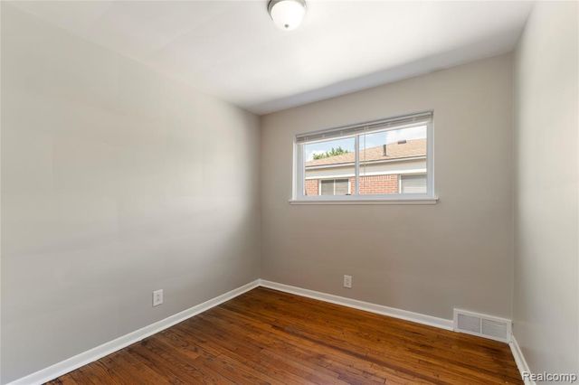 6869 Buhr Street, Hamtramck, MI 48212
