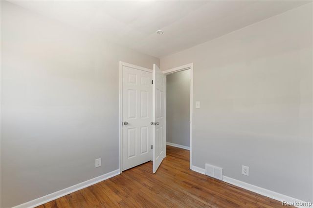 6869 Buhr Street, Hamtramck, MI 48212