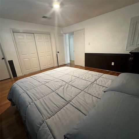 7326 S Dairy Ashford Road, Houston, TX 77072