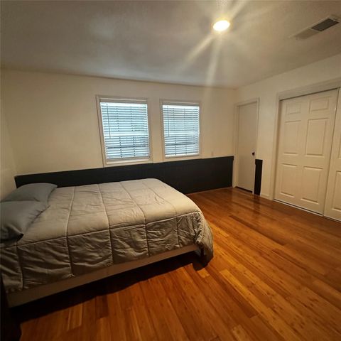 7326 S Dairy Ashford Road, Houston, TX 77072