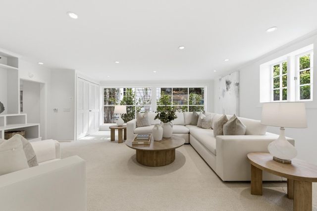 2835 Hillside Drive, Burlingame, CA 94010
