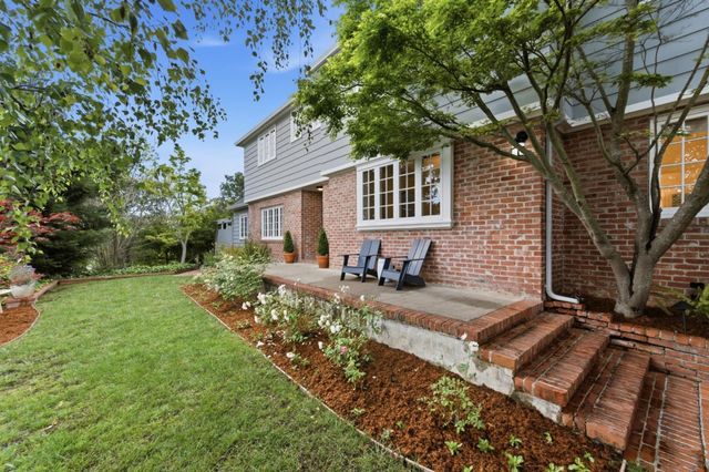 2835 Hillside Drive, Burlingame, CA 94010