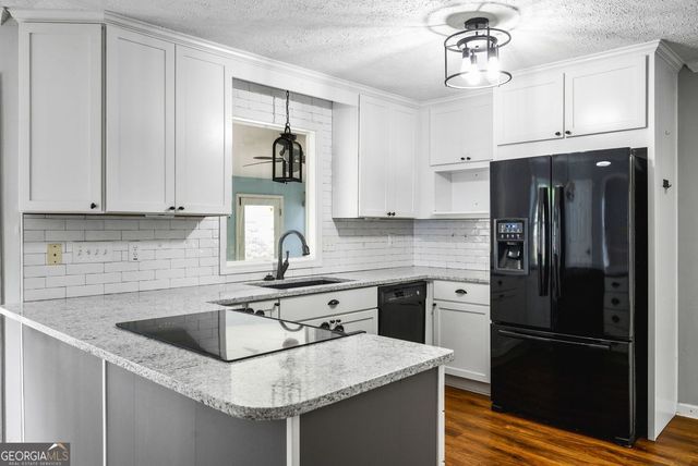 180 Forest Lane NW, Marietta, GA 30064