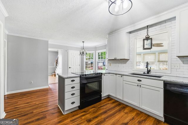 180 Forest Lane NW, Marietta, GA 30064