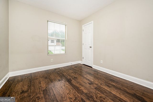 6155 Raleigh Oaks Court, Lithonia, GA 30058