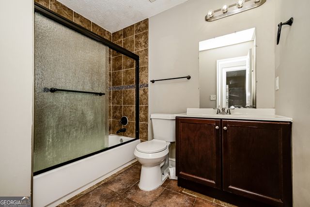 6155 Raleigh Oaks Court, Lithonia, GA 30058