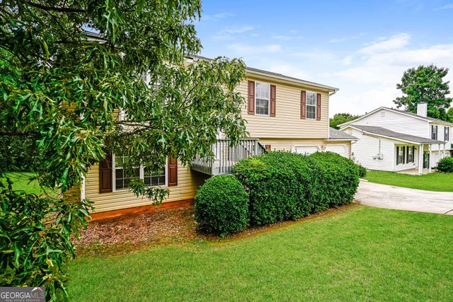 6155 Raleigh Oaks Court, Lithonia, GA 30058