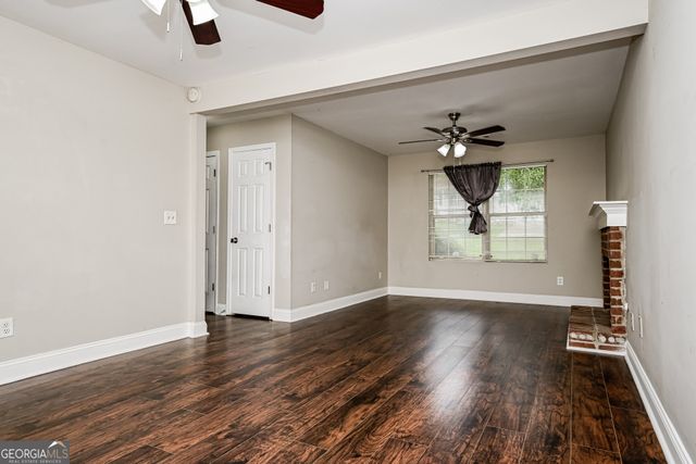 6155 Raleigh Oaks Court, Lithonia, GA 30058