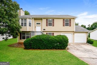 6155 Raleigh Oaks Court, Lithonia, GA 30058