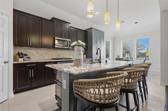 3596 Mustang Ridge Lane, Pearland, TX 77584