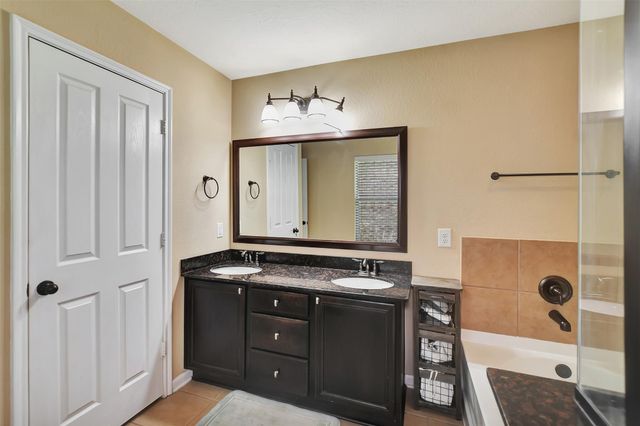 9706 Lockhart Reach Lane, Humble, TX 77396