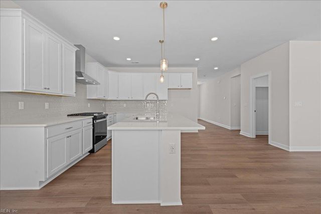 1840 Karen LN, Virginia Beach, VA 23454