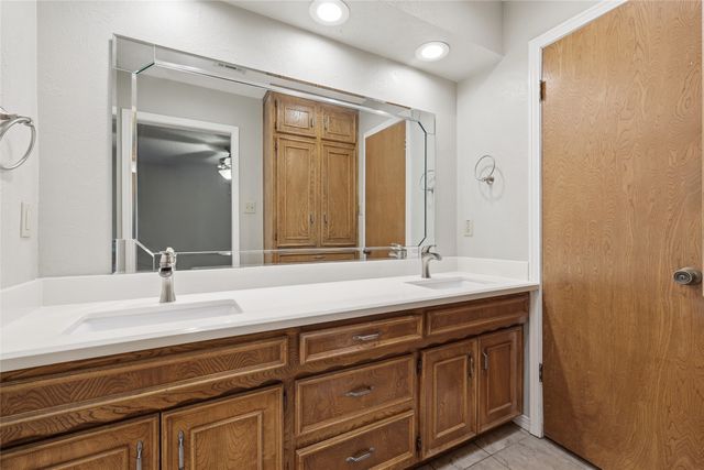 1030 Florence Drive, Duncanville, TX 75116