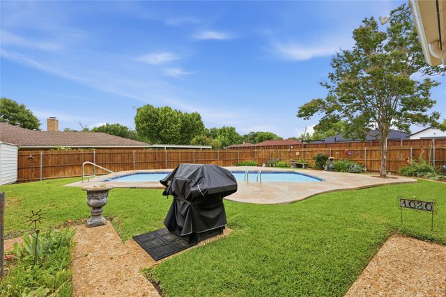 1030 Florence Drive, Duncanville, TX 75116