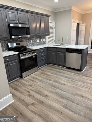 2904 Chesterfield Way SE, Conyers, GA 30013