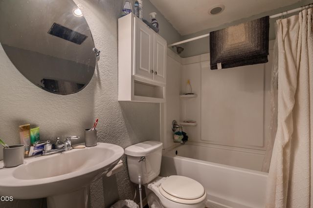 7701 Bellaire Way, White City, OR 97503