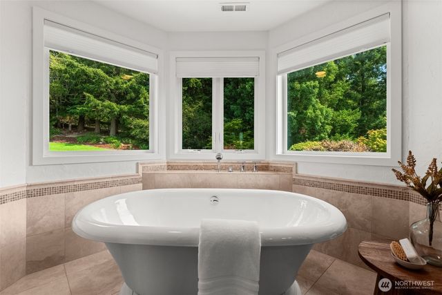 21 33rd Avenue Ct NW, Gig Harbor, WA 98335