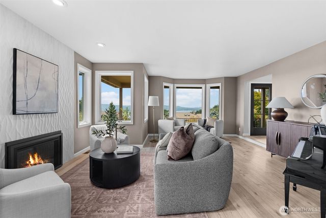 21 33rd Avenue Ct NW, Gig Harbor, WA 98335
