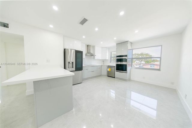 2458 Polk Street 201, Hollywood, FL 33020