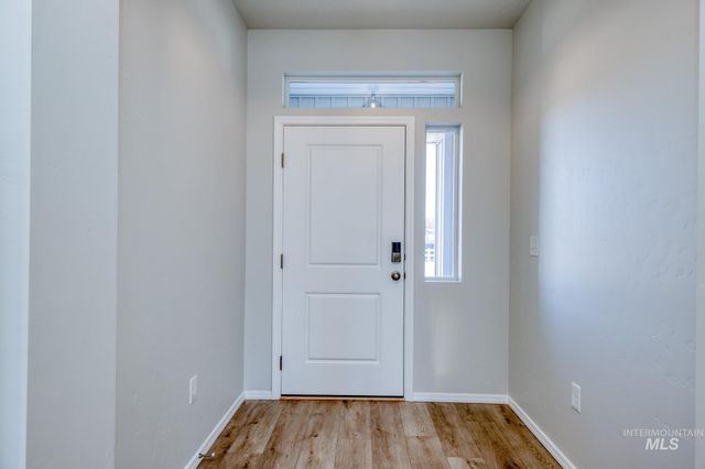 653 S Blackfoot Ave, Emmett, ID 83617