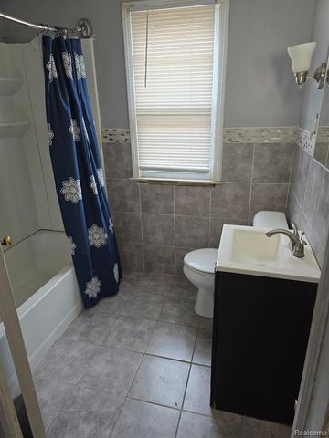 14773 Kilbourne Street, Detroit, MI 48213