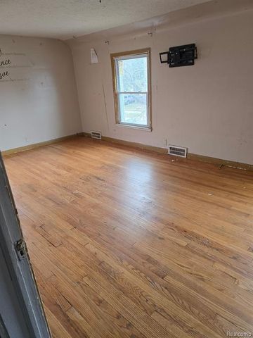 14773 Kilbourne Street, Detroit, MI 48213