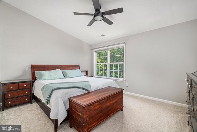 545 SPARKLEBERRY TER NE, Leesburg, VA 20176