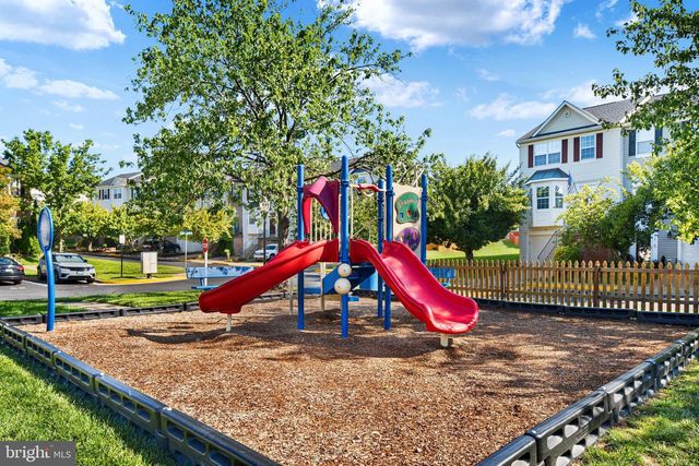 545 SPARKLEBERRY TER NE, Leesburg, VA 20176