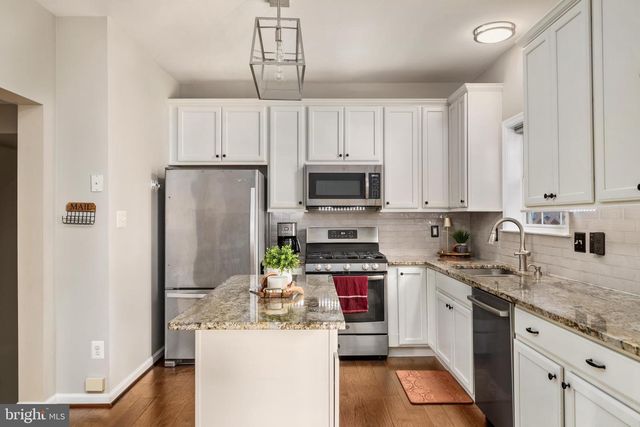 545 SPARKLEBERRY TER NE, Leesburg, VA 20176