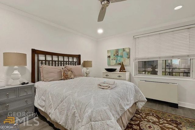 300 Peachtree Street NE APT 4C, Atlanta, GA 30308