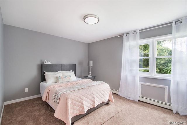 29 Robert Drive, Warwick, NY 10990