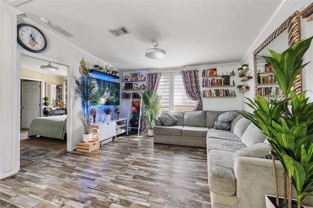 3605 LATE MORNING CIRCLE, Kissimmee, FL 34744