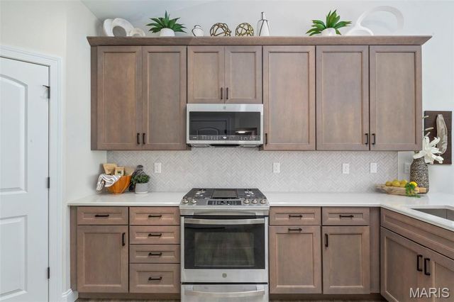 2 Hickory at Bluestem Estates, Lake St Louis, MO 63367
