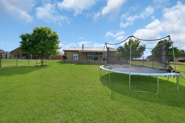 348 Hardwicke Lane, Little Elm, TX 75068