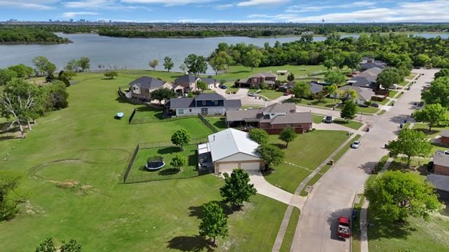 348 Hardwicke Lane, Little Elm, TX 75068