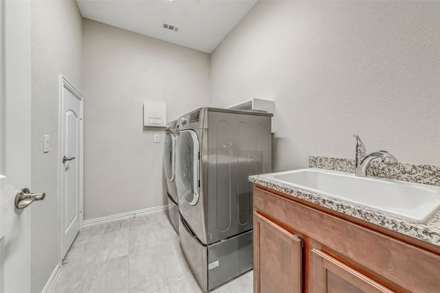 1405 Lake Falls Terrace, Lewisville, TX 75010
