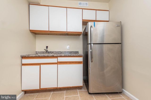 1640 N BROADWAY, Baltimore, MD 21213