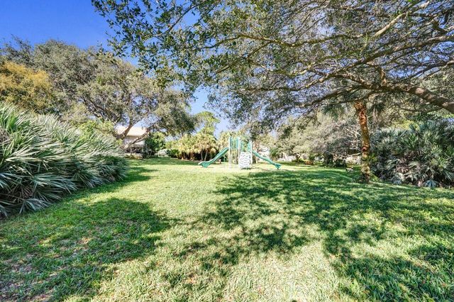 260 Seabreeze Circle, Jupiter, FL 33477