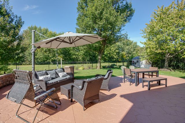 430 Hillandale Drive, Bartlett, IL 60103