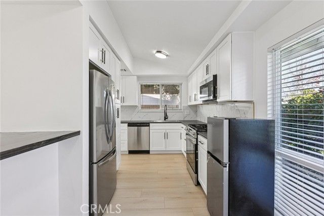 11221 Balboa, Granada Hills (los Angeles), CA 91344