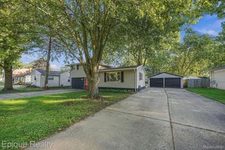 8580 Nancy Avenue, Utica, MI 48317